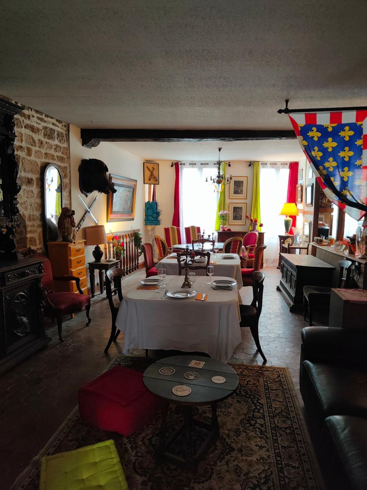 La Taniere Des Tanneries Bed and Breakfast Tonnerre Buitenkant foto